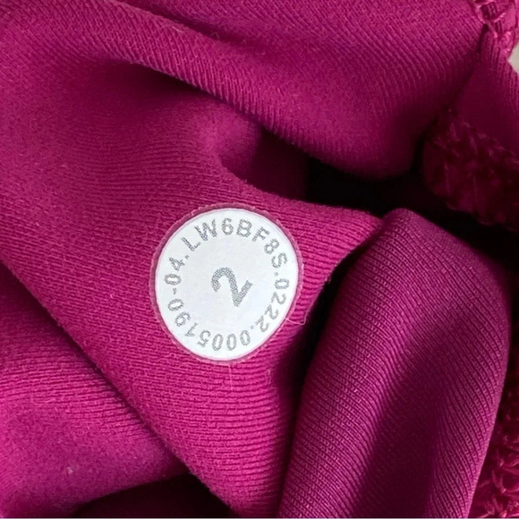 LULULEMON  Invigorate High-Rise Crop 23" Magenta Purple Size 2 - Picture 12 of 13